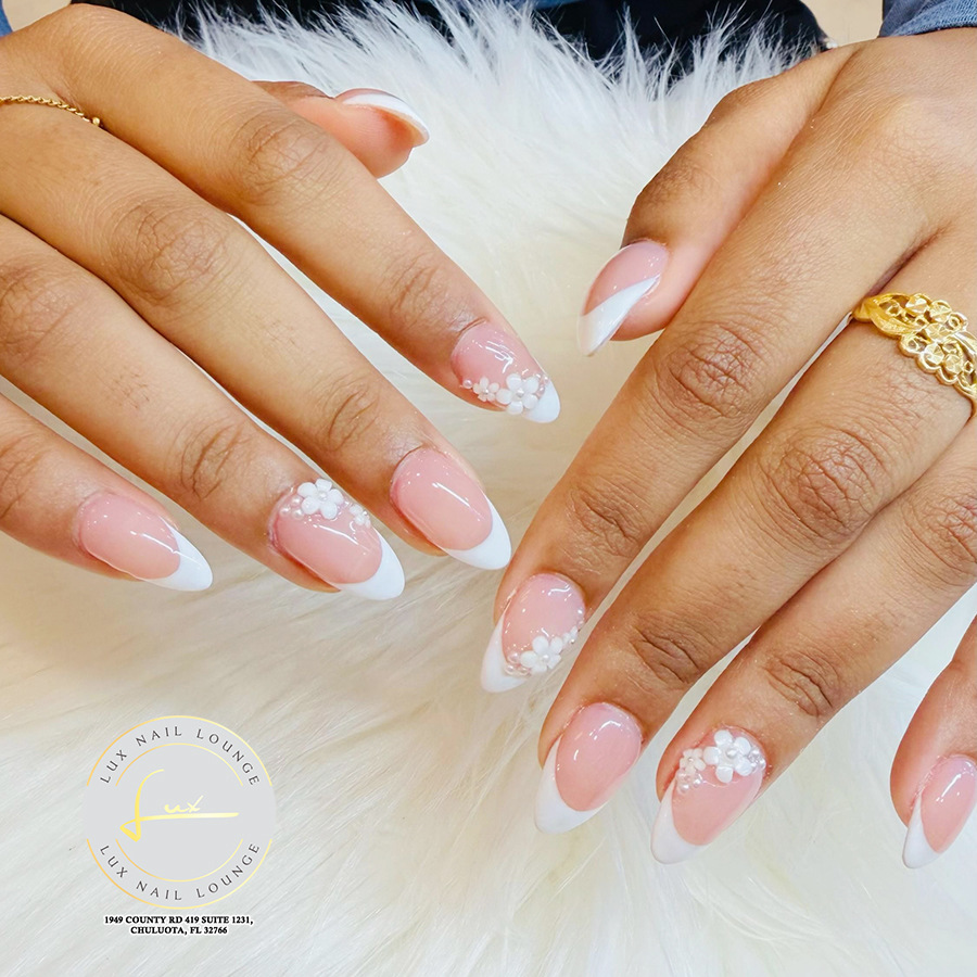 Lux Nail Lounge